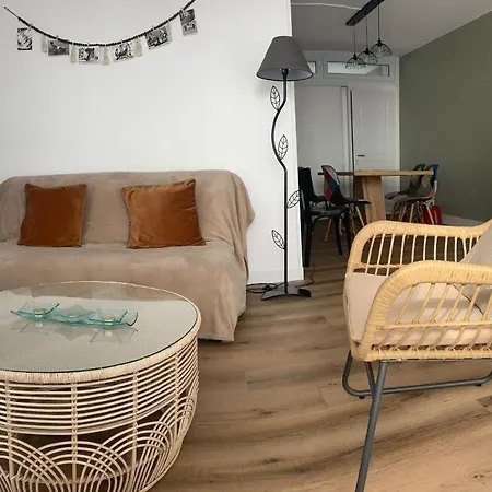 Bright 60m - View Of The Basin Apartment *